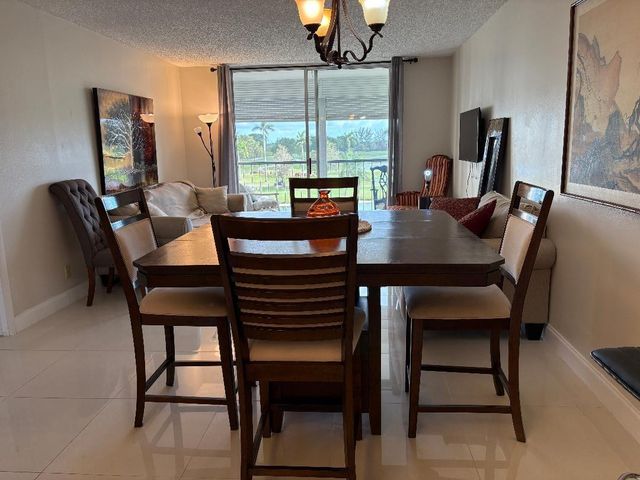 8900 Washington Boulevard 409, Pembroke Pines, FL 33025