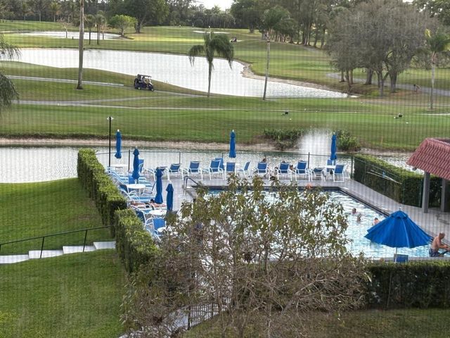 8900 Washington Boulevard 409, Pembroke Pines, FL 33025