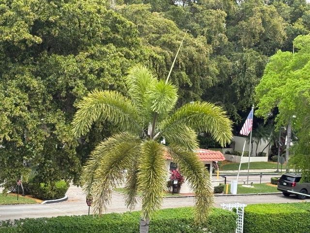 8900 Washington Boulevard 409, Pembroke Pines, FL 33025