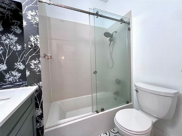 2314 Johnson Street 23D, Hollywood, FL 33020