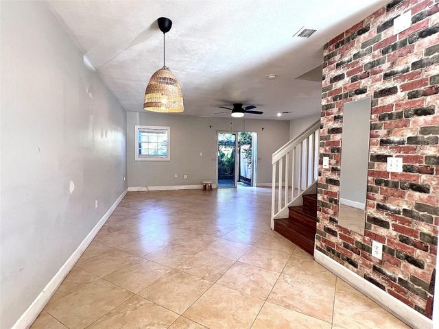 2314 Johnson Street 23D, Hollywood, FL 33020