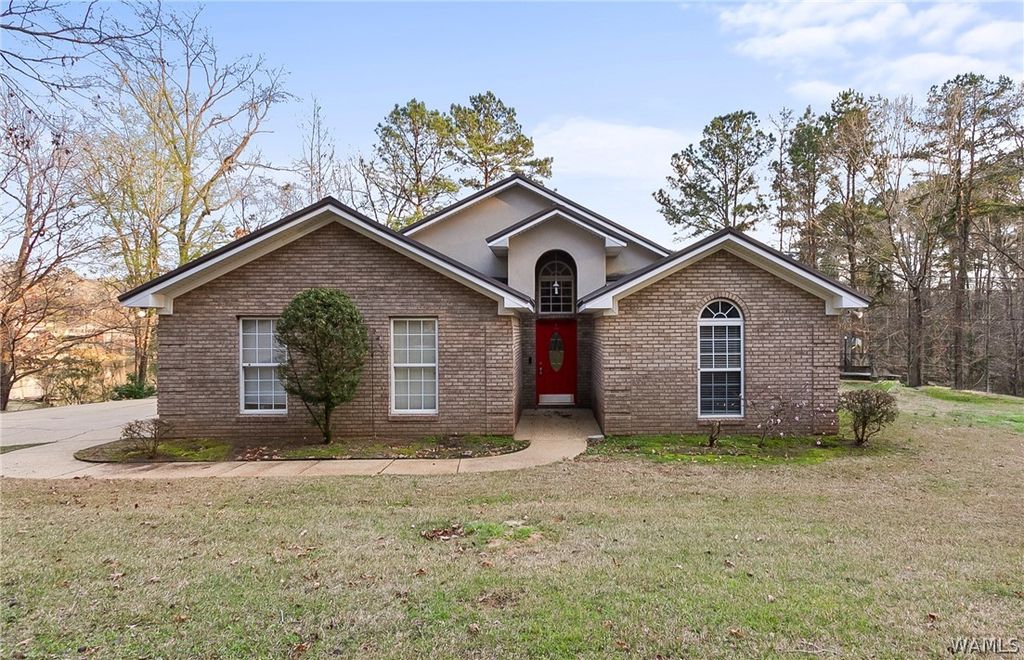 7908 Lake Sherwood, Northport, AL 35473