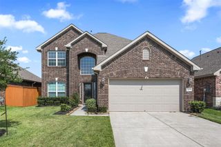 2425 Village Azalea Drive, Texas City, TX 77568