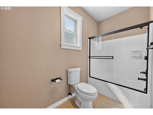 14745 Sw 149TH Ter, Tigard, OR 97224