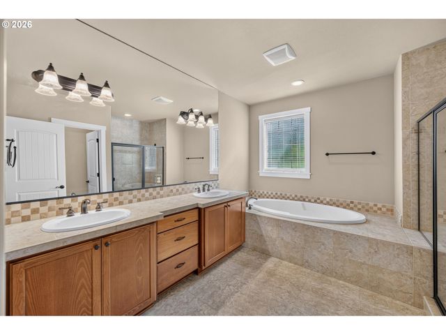 14745 Sw 149TH Ter, Tigard, OR 97224