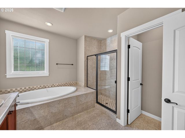 14745 Sw 149TH Ter, Tigard, OR 97224