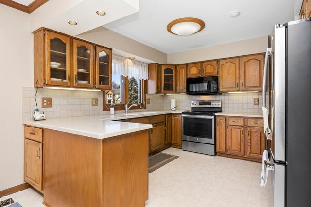 41777 Pon Meadow Court, Northville Twp, MI 48168