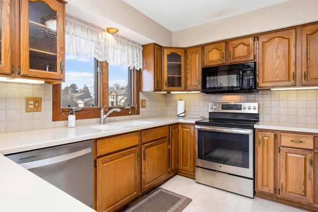 41777 Pon Meadow Court, Northville Twp, MI 48168