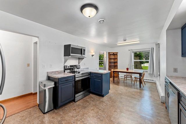 1636 LOST DAUPHIN ROAD, De Pere, WI 54115