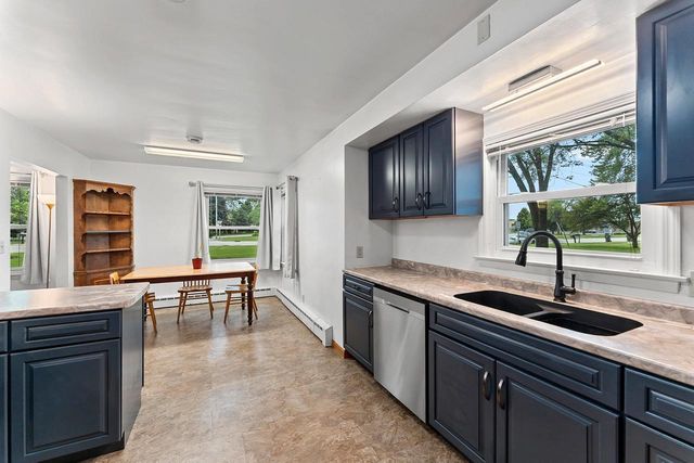 1636 LOST DAUPHIN ROAD, De Pere, WI 54115