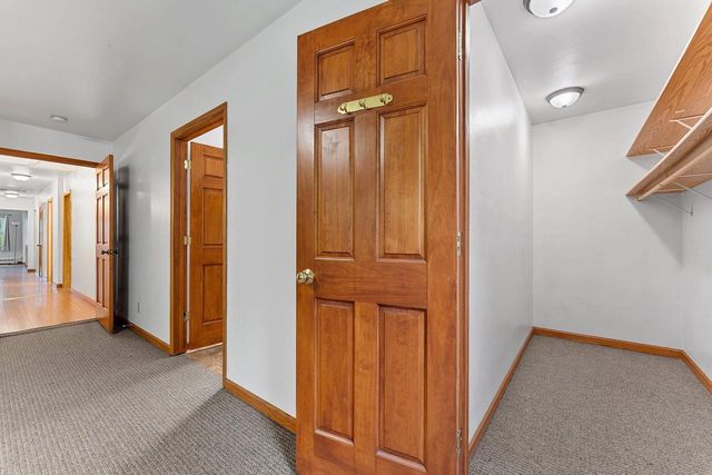 1636 LOST DAUPHIN ROAD, De Pere, WI 54115