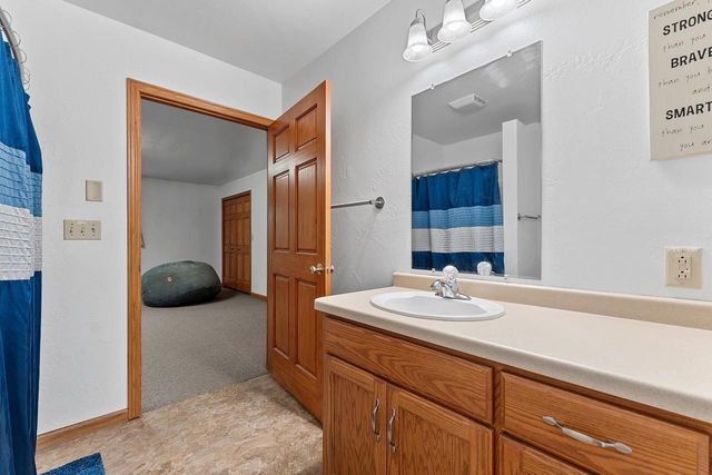1636 LOST DAUPHIN ROAD, De Pere, WI 54115