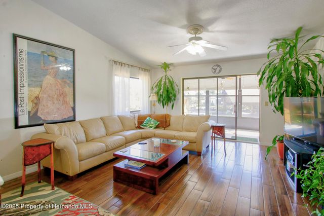 6502 River Run Boulevard, Weeki Wachee, FL 34607