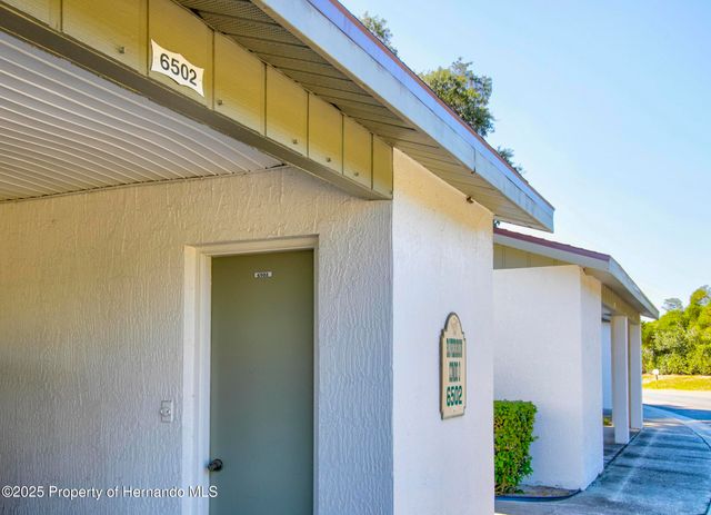 6502 River Run Boulevard, Weeki Wachee, FL 34607