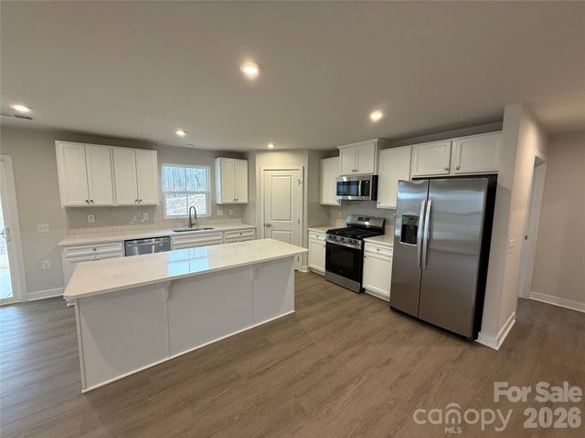 3266 Eller Drive Extension, Hickory, NC 28602