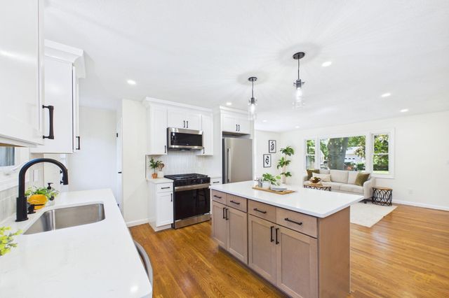 109 Easton Street, New Bedford, MA 02746