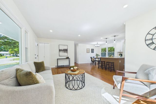 109 Easton Street, New Bedford, MA 02746