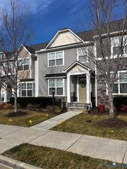 17004 Gossamer Dr, Moseley, VA 23120
