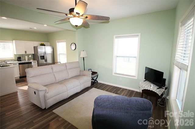 112 E Hartford Avenue E, Bessemer City, NC 28016