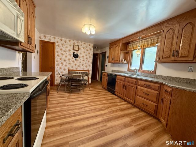 347 Fairlea Road, Orange, CT 06477