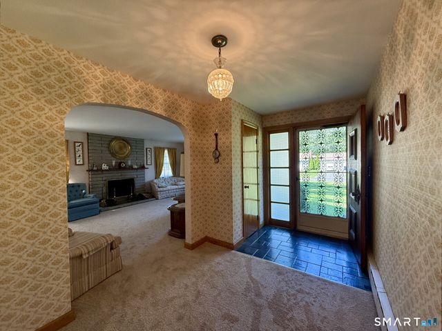 347 Fairlea Road, Orange, CT 06477