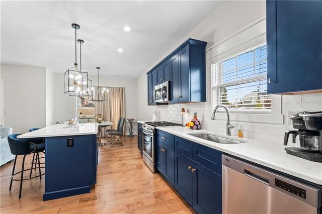 16 Barrington Court, Monaca, PA 15061