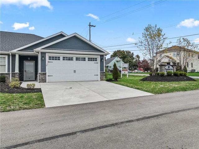 16 Barrington Court, Monaca, PA 15061