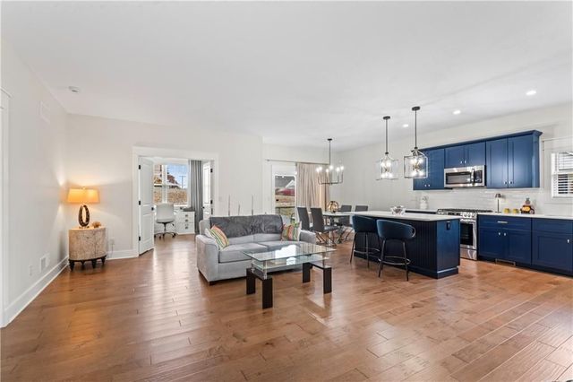 16 Barrington Court, Monaca, PA 15061