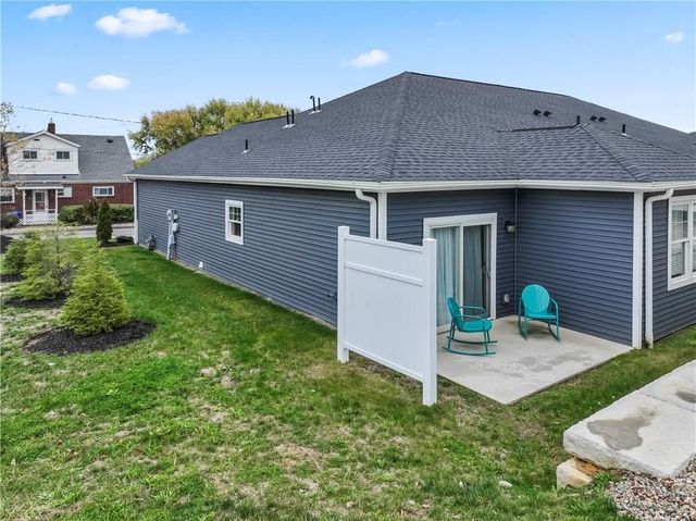 16 Barrington Court, Monaca, PA 15061