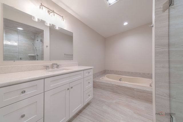 1516 W Reiche Lane, Mchenry, IL 60051