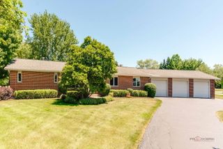 1516 W Reiche Lane, Mchenry, IL 60051
