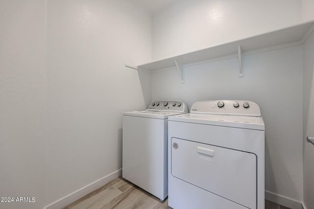 7680 W HONEYSUCKLE Drive, Peoria, AZ 85383