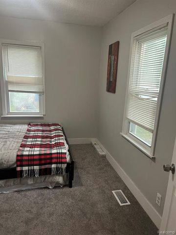 21371 Doepfer Road, Warren, MI 48091