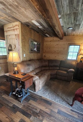 181103 W Sherman Road, Moyers, OK 74557