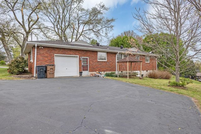 5000 Marchant Drive, Nashville, TN 37211