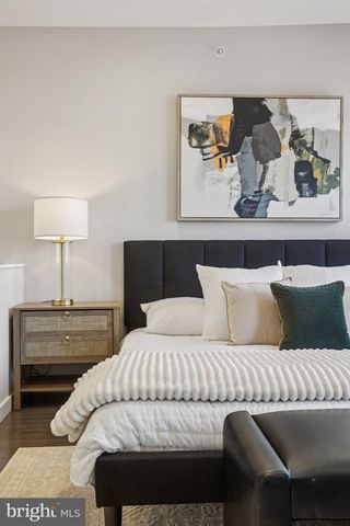 804 FERNON ST, Philadelphia, PA 19148