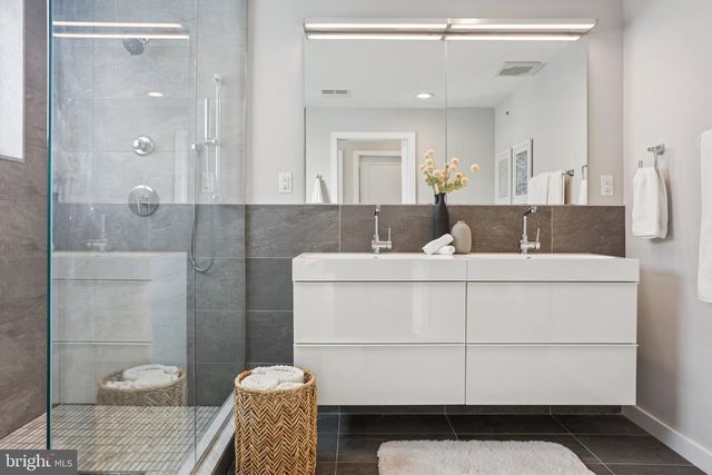 804 FERNON ST, Philadelphia, PA 19148