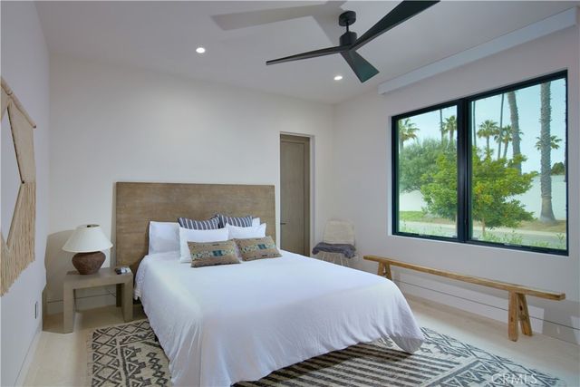 521 Angelita, Corona Del Mar, CA 92625