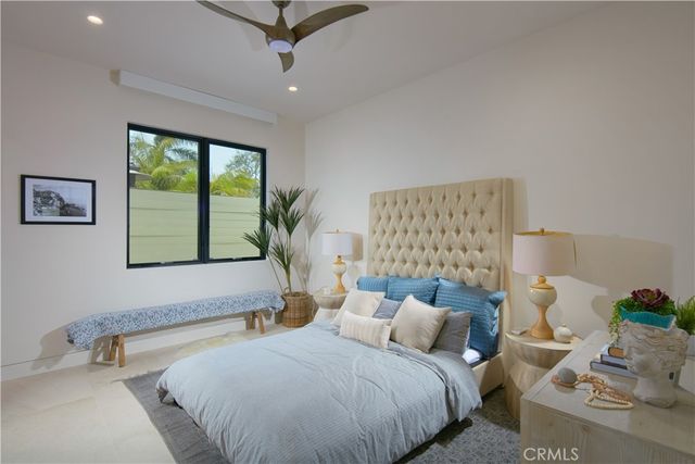 521 Angelita, Corona Del Mar, CA 92625