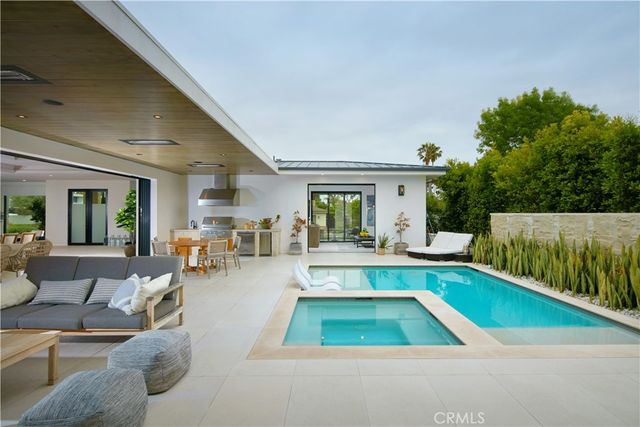 521 Angelita, Corona Del Mar, CA 92625