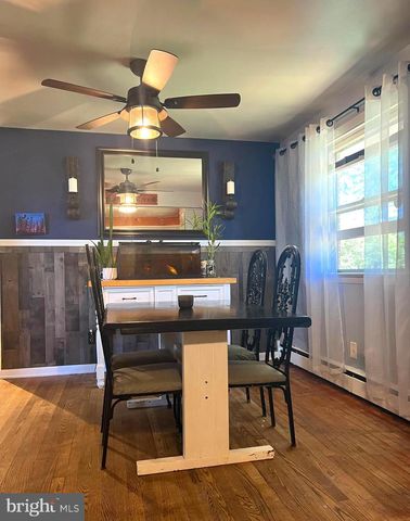953 IVY DR, Lancaster, PA 17601