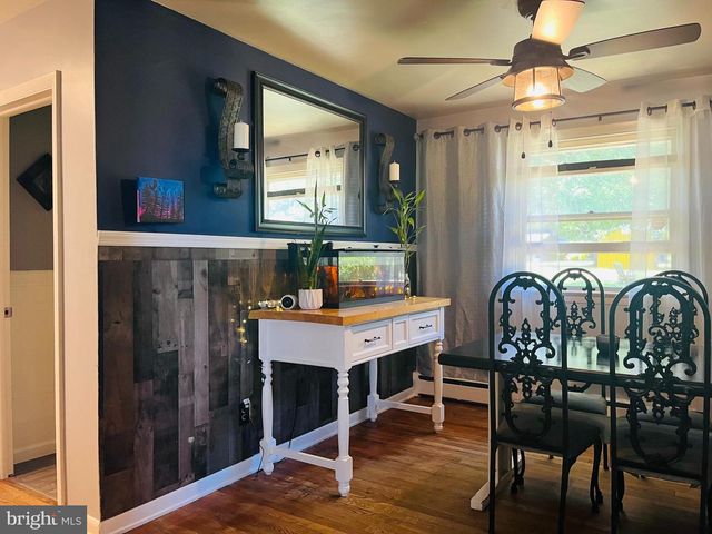 953 IVY DR, Lancaster, PA 17601