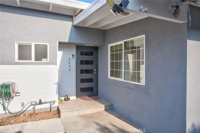 9502 Laurel Canyon, Arleta, CA 91331