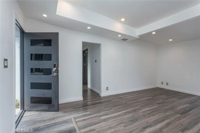 9502 Laurel Canyon, Arleta, CA 91331