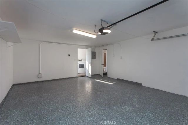 9502 Laurel Canyon, Arleta, CA 91331