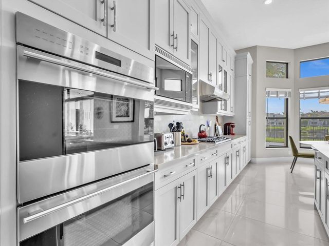 16732 Strasbourg Lane, Delray Beach, FL 33446