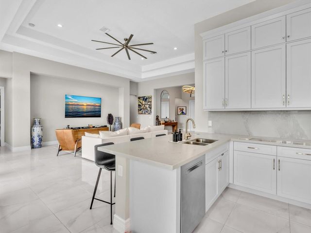 16732 Strasbourg Lane, Delray Beach, FL 33446