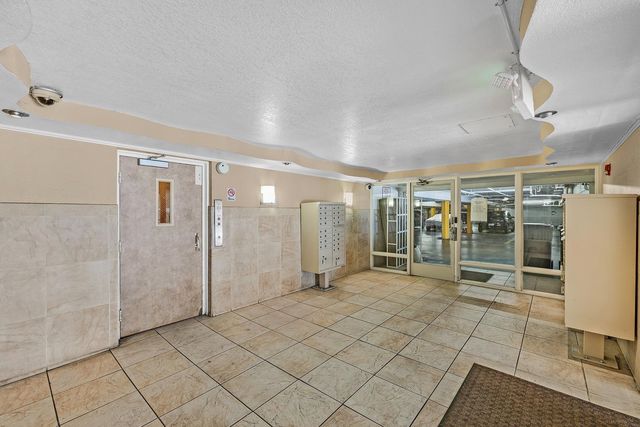 77 Fairmount Ave 220, Oakland, CA 94611