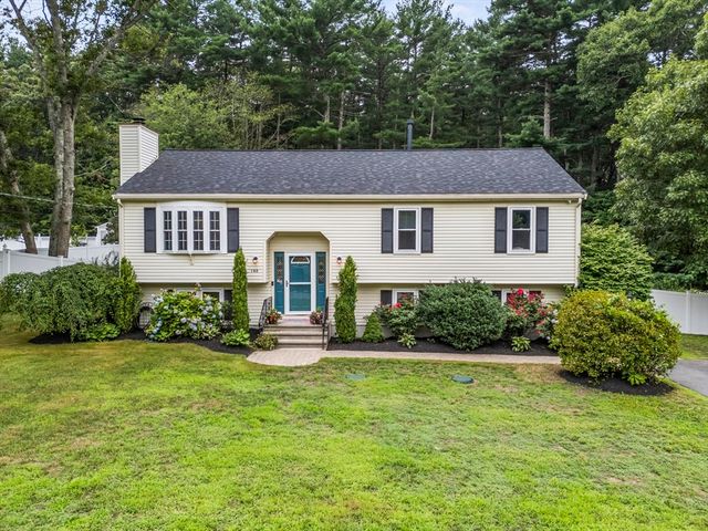 148 Rachel Dr, Taunton, MA 02780