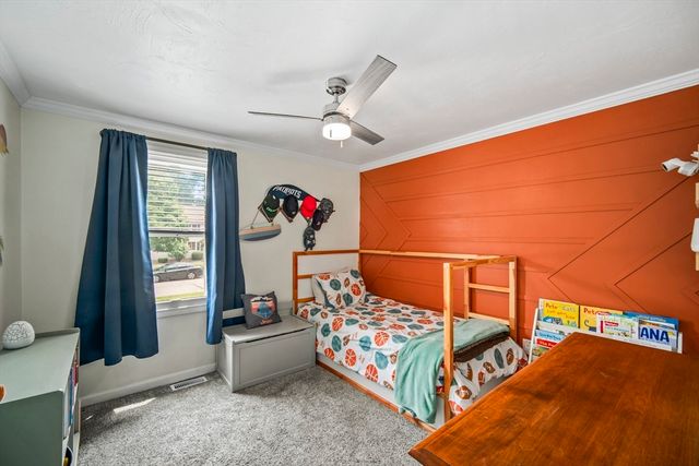 148 Rachel Dr, Taunton, MA 02780